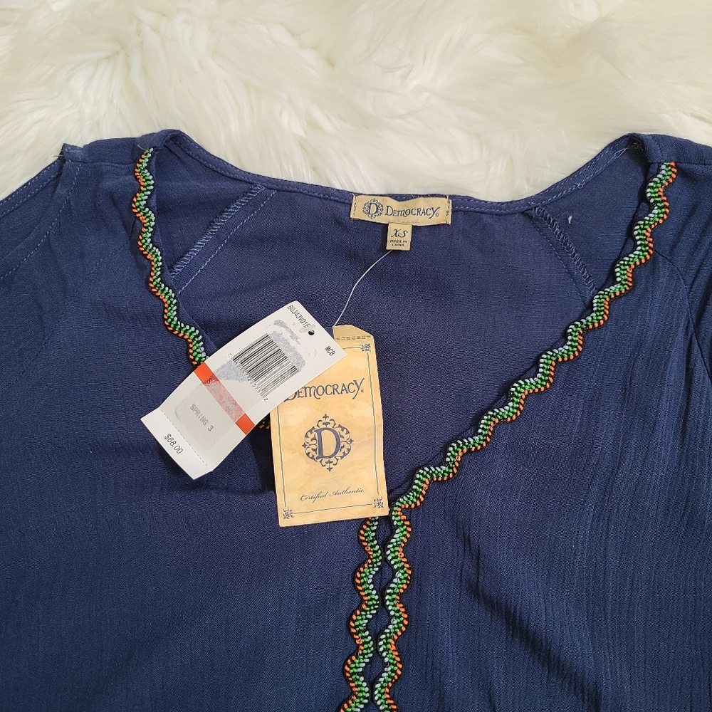 Democracy Cold shoulder Boho blouse. - Picture 3 of 10